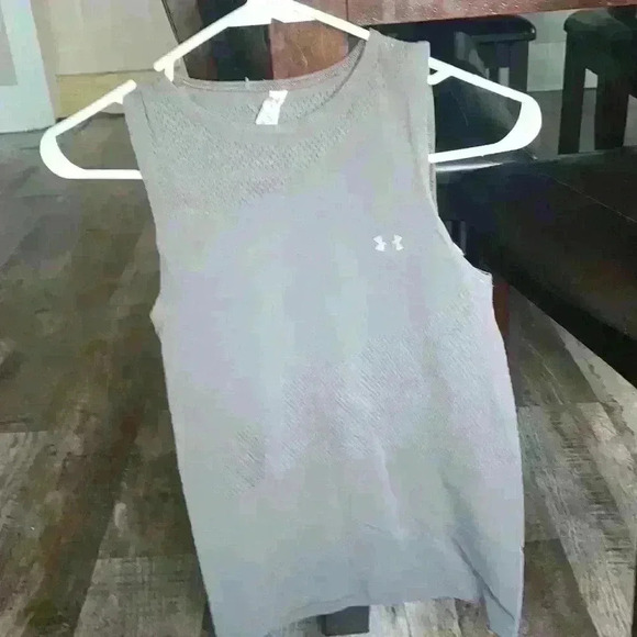 Under Armour Womens SM Tank Top T-Shirt Heatgear Workout Polyester Blend - Picture 3 of 4